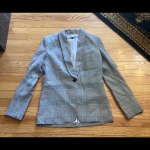 Veronica Beard Dickey Blazer size 6-vented & lined